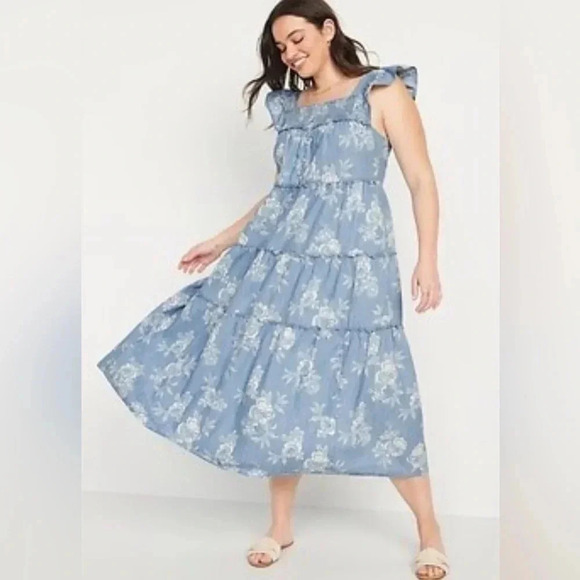 Old Navy Dresses & Skirts - Old Navy Womens Denim Floral Tiered Smocked Maxi Dress With Pockets Size L
